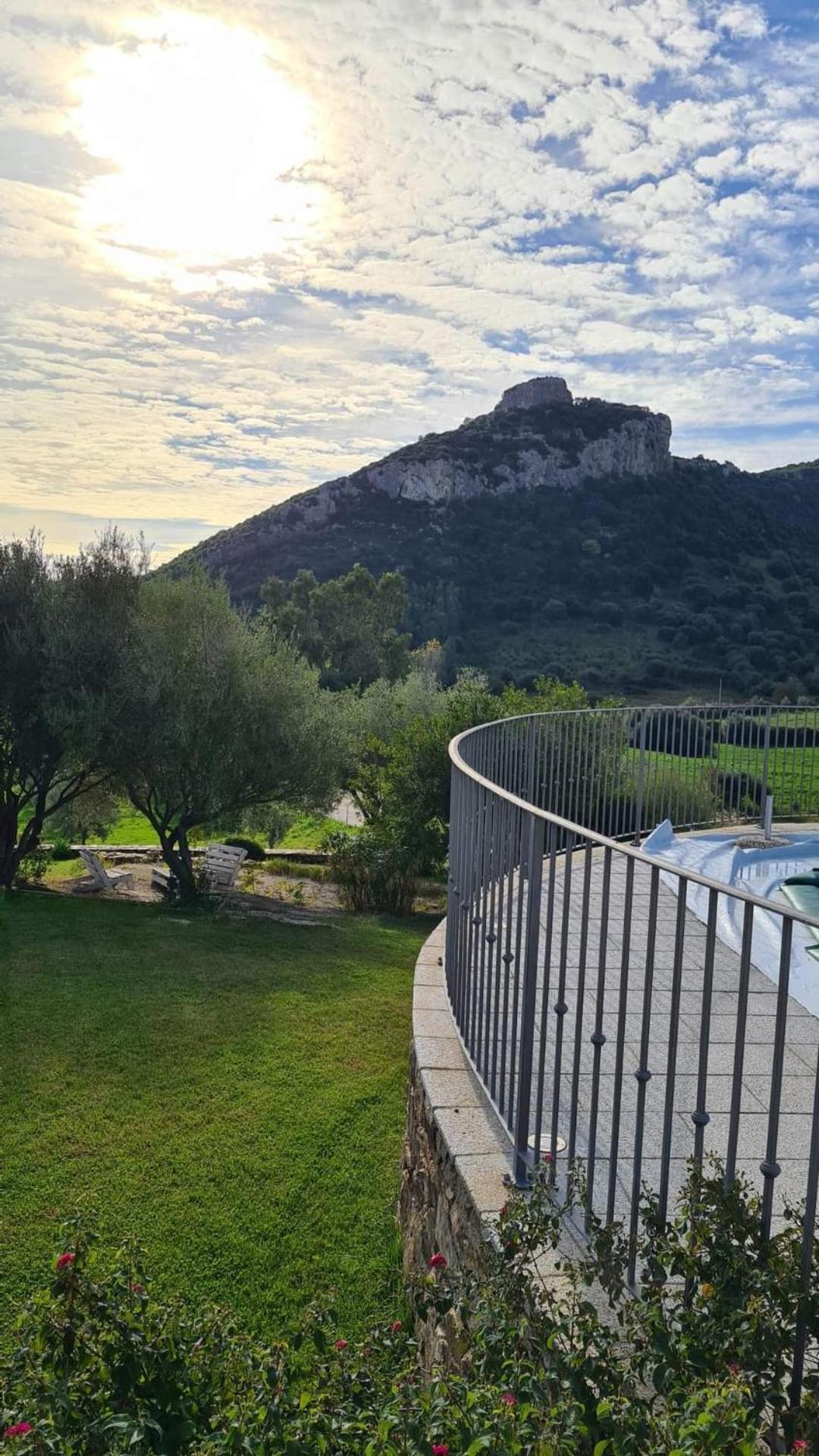 Case Vacanze Nioleo - Apartments And Pool Siniscola Luaran gambar