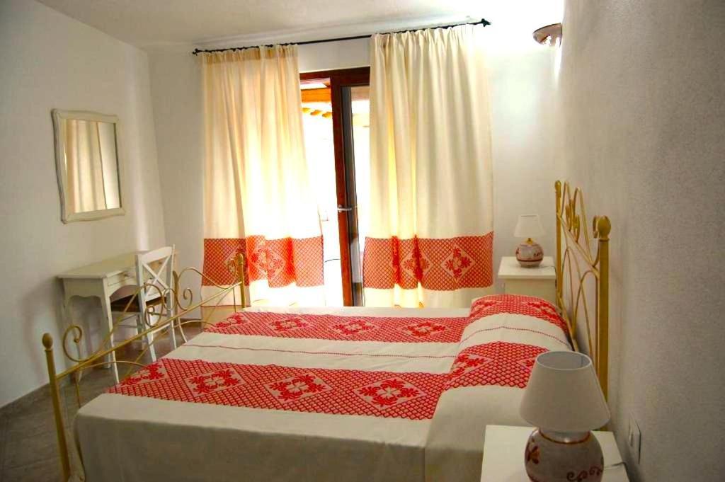 Case Vacanze Nioleo - Apartments And Pool Siniscola Luaran gambar