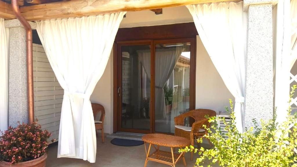 Case Vacanze Nioleo - Apartments And Pool Siniscola Luaran gambar