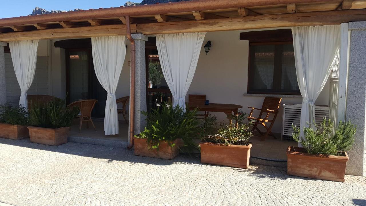 Case Vacanze Nioleo - Apartments And Pool Siniscola Luaran gambar